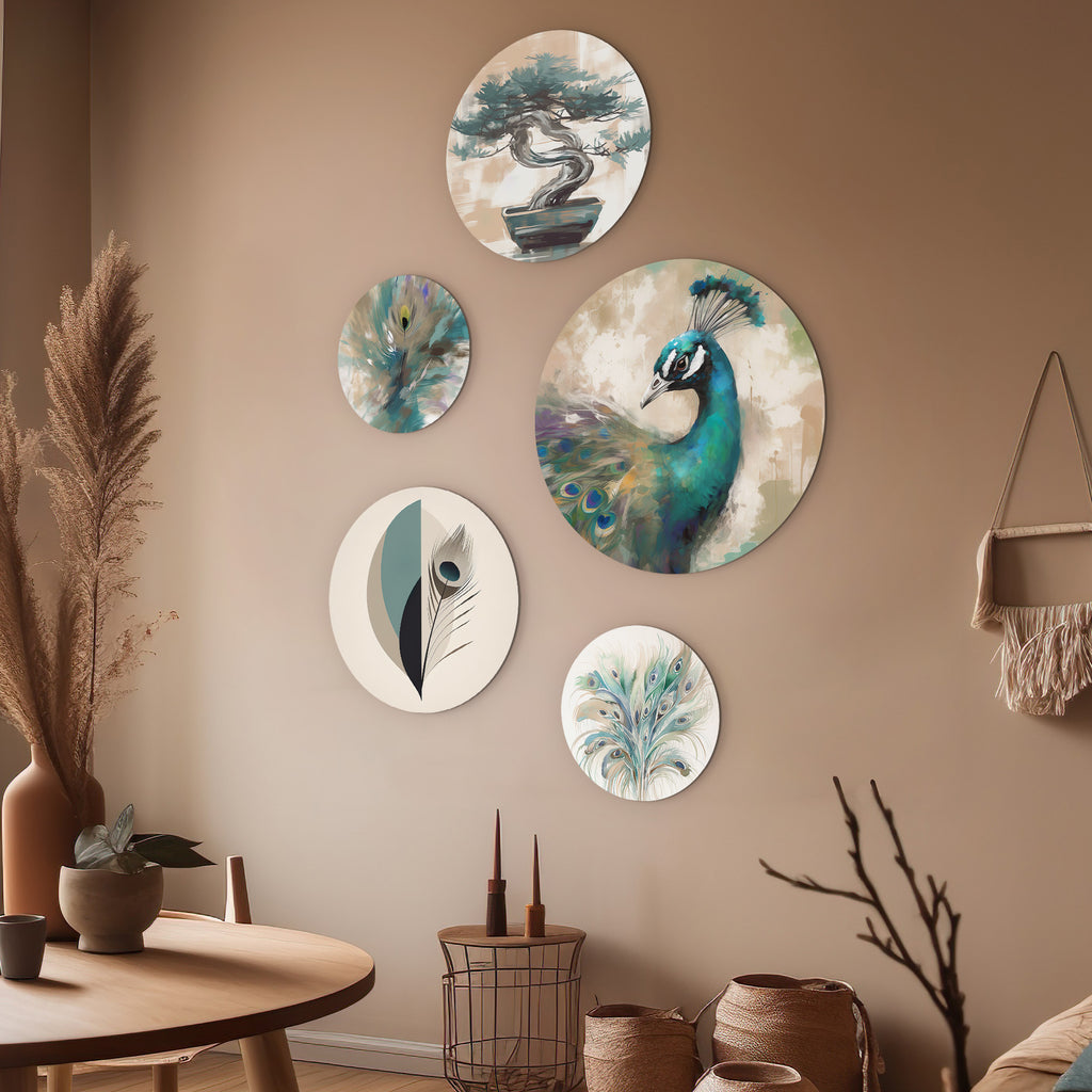 Close-up van Wallingo's 'Peacock Bonsai' muurcirkel set in een natuurlijke woonkamer.